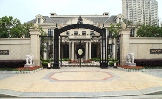 贛州江山里小區大門(圖1)